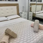 San Eugenio Charming Renovated Tenerife Apartment *