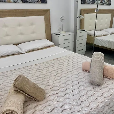 San Eugenio Charming Renovated Tenerife 公寓 *